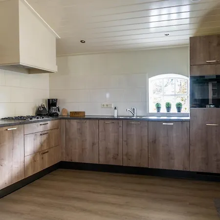 Erve Fakkert Bed & Breakfast 3*