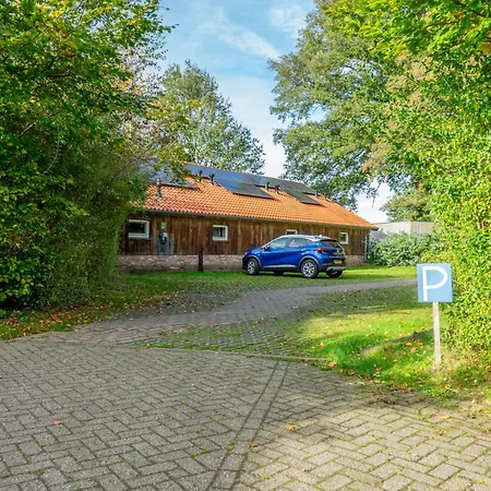 Bed & Breakfast Erve Fakkert 3*