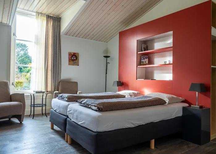 Erve Fakkert לינה וארוחת בוקר