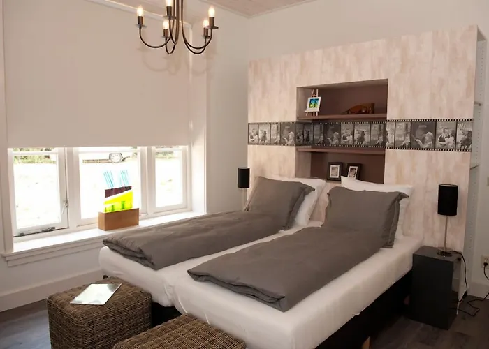 Erve Fakkert לינה וארוחת בוקר 3*