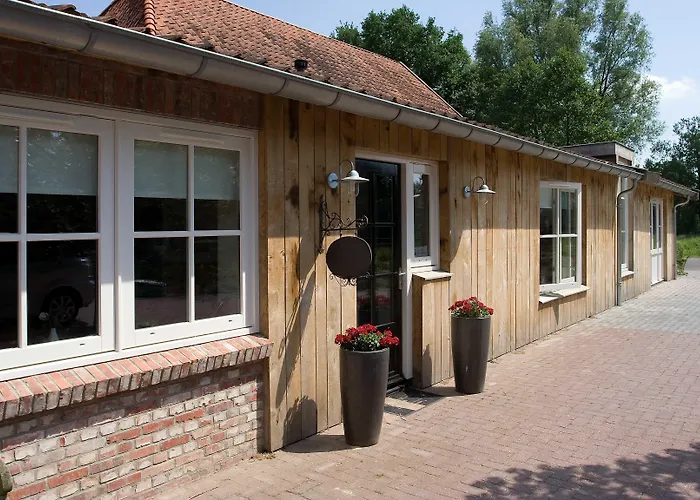 Erve Fakkert לינה וארוחת בוקר